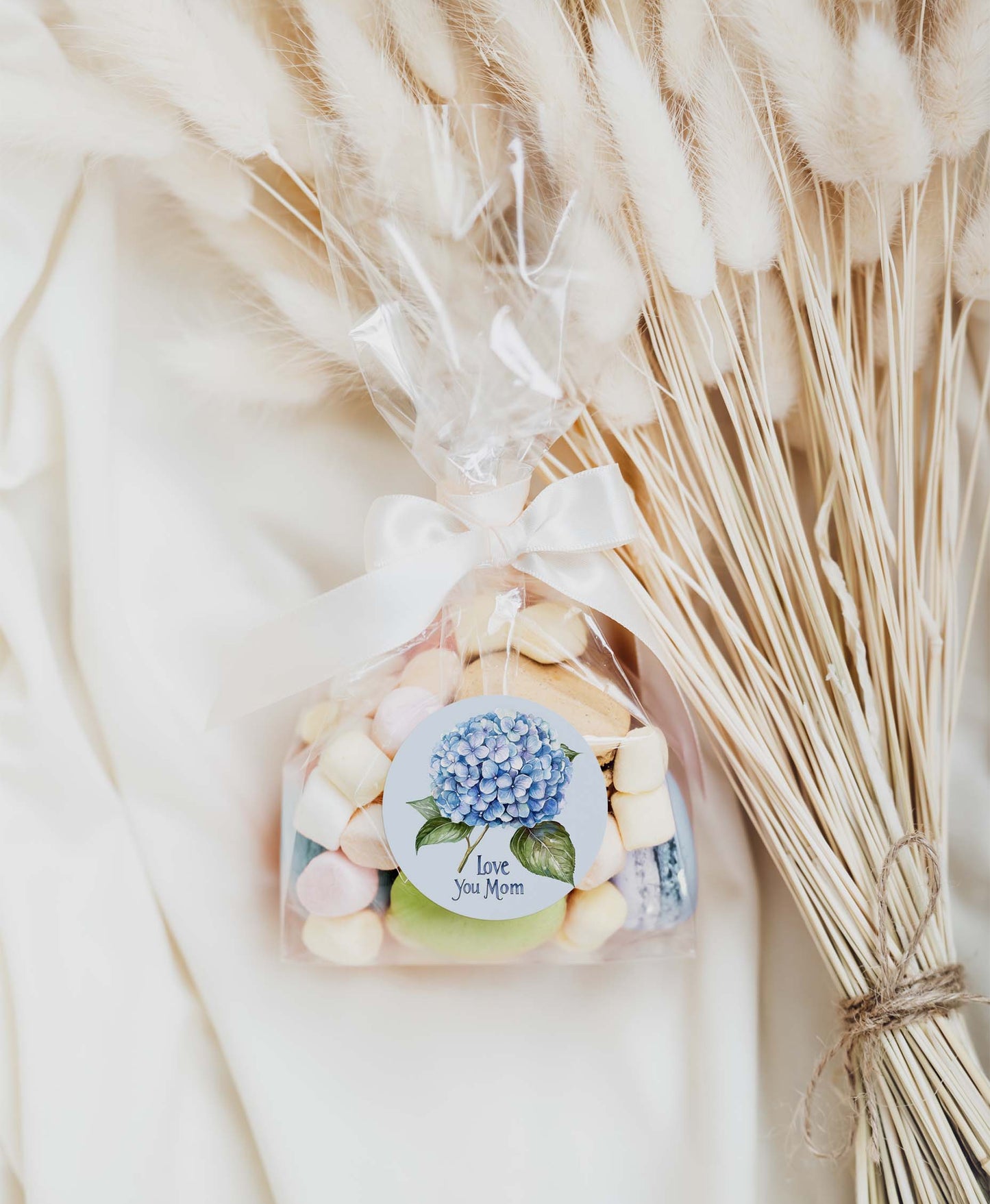 Blue Hydrangea Love you Mom Square and Round Tags |  Happy Mother's Day Gift Tag - 116)